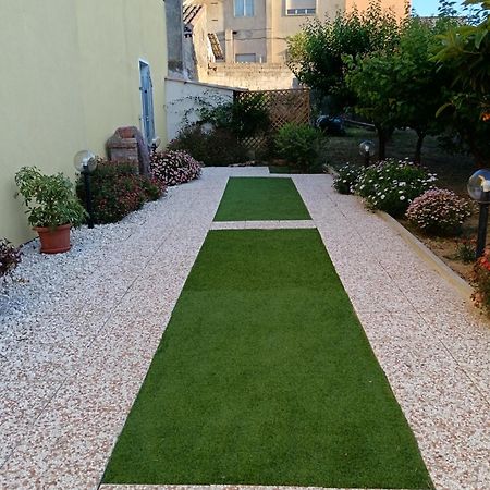 Casa Vacanze Il Giardino Villamassargia Luaran gambar